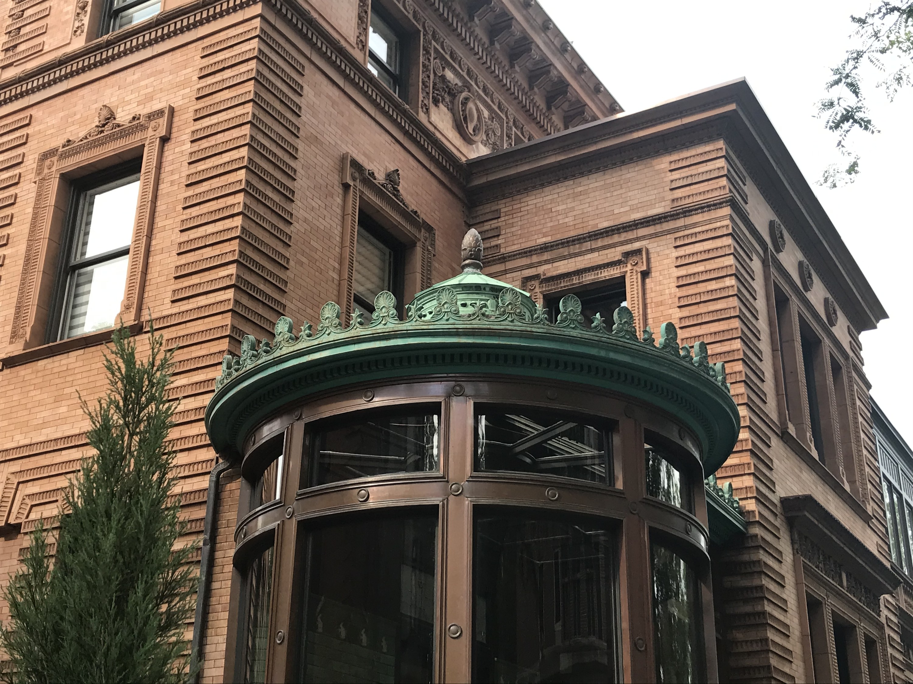 Wrigley Mansion